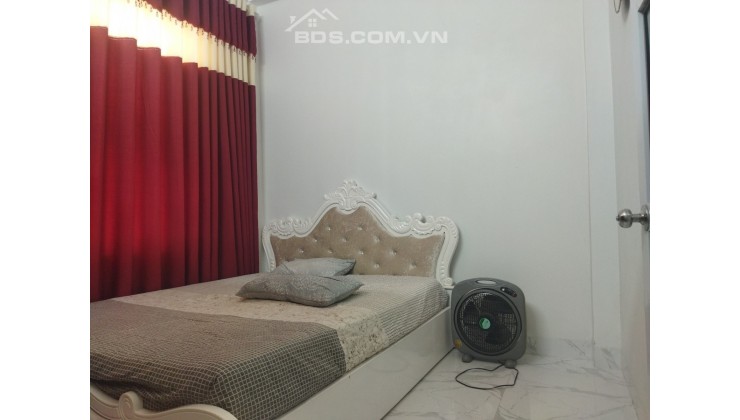 Bán Nhà Phố Hoàng Ngân 37m x 5 Tầng Ngõ To 3m, Cách Ô Tô 20m, Ở Sướng, Nhỉnh 4 Tỷ. 0969356066